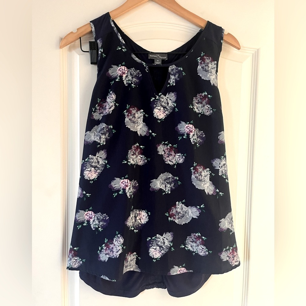 Market & Spruce Sleeveless Navy Floral Blouse Women’s Size Medium